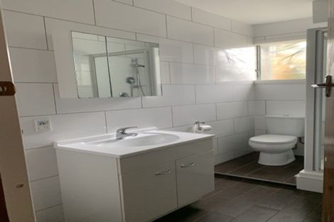 Photo of property in 30a Te Atatu Road, Te Atatu South, Auckland, 0610