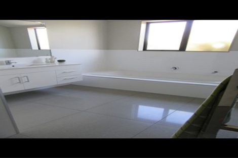 Photo of property in 33 Tallentire Crescent, Huntington, Hamilton, 3210