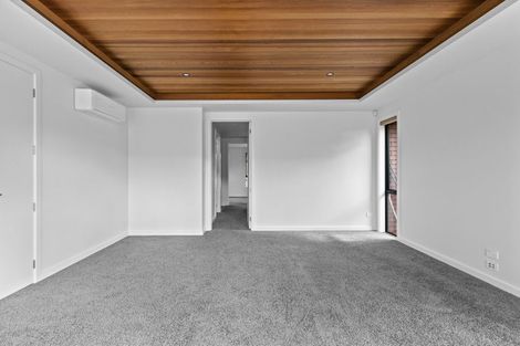 Photo of property in 3/16 Mccracken Avenue, Hillcrest, Hamilton, 3216