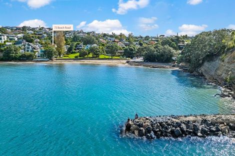 Photo of property in 73 Beach Road, Castor Bay, Auckland, 0620