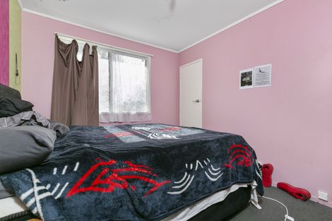 Photo of property in 15 Hydra Place, Glen Eden, Auckland, 0602