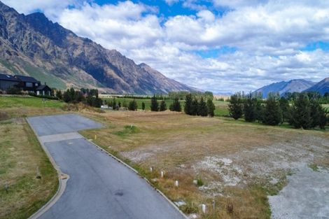 Photo of property in 23 Soudley Court, Jacks Point, Queenstown, 9371