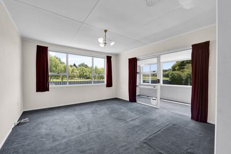 Photo of property in 80 Parris Street, Waitara, 4320