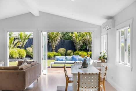Photo of property in 32 Garnet Road, Westmere, Auckland, 1022