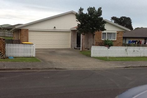 Photo of property in 108 Pitt Avenue, Clendon Park, Auckland, 2103