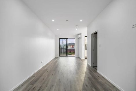 Photo of property in 22a Sharland Avenue, Manurewa, Auckland, 2102