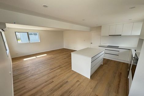 Photo of property in 58b Cedar Heights Avenue, Massey, Auckland, 0614