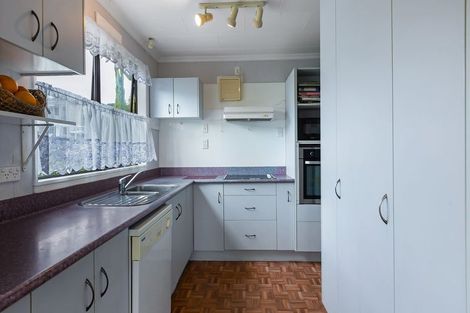 Photo of property in 53 Stratford Drive, Cable Bay, 0420