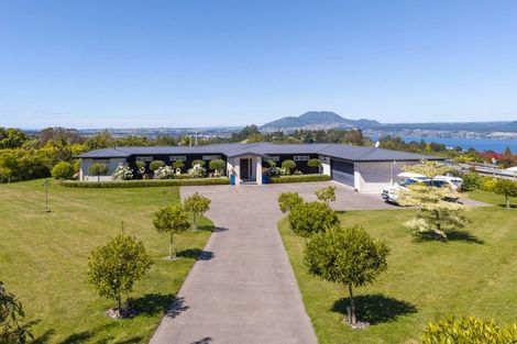 Photo of property in 35 Blue Ridge Drive, Acacia Bay, Taupo, 3385