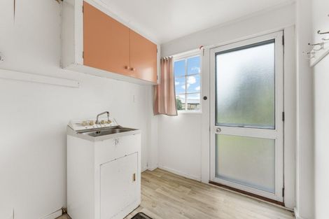 Photo of property in 12 Cambridge Street, Gonville, Whanganui, 4501