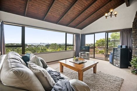 Photo of property in 40 Balmain Road, Chatswood, Auckland, 0626