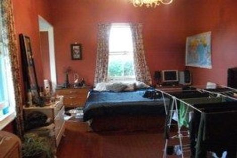 Photo of property in 17 Cameron Road, Bluff Hill, Napier, 4110