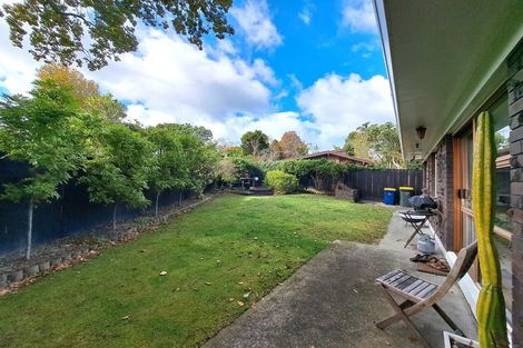 Photo of property in 2/35 Miltonia Avenue, Te Atatu South, Auckland, 0610