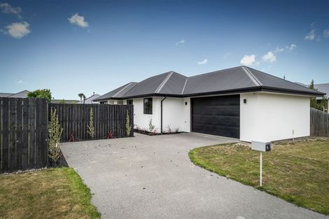 Photo of property in 6 Marble Court, Rolleston, 7614
