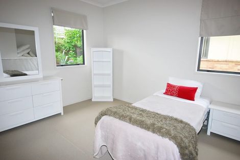 Photo of property in 22 Greenbough Lane, Greenhithe, Auckland, 0632