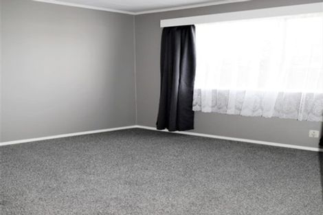 Photo of property in 2/7 Cederholm Grove, Brown Owl, Upper Hutt, 5018