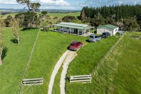 Photo of property in 179 Evans Road, South Head, 0874