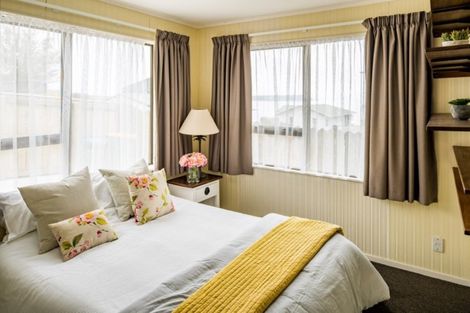 Photo of property in 10 Tremaine Place, Camborne, Porirua, 5026