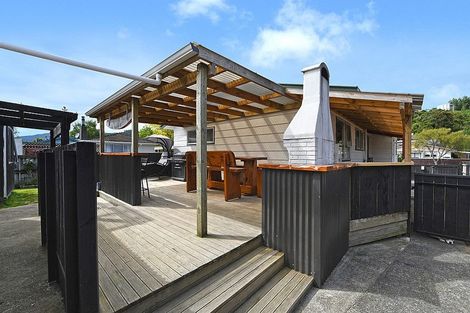 Photo of property in 55 Gemstone Drive, Birchville, Upper Hutt, 5018