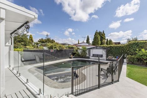 Photo of property in 168 Sandwich Road, St Andrews, Hamilton, 3200