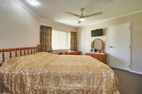 Photo of property in 47 Parnell Heights Drive, Kelvin Grove, Palmerston North, 4414