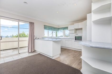 Photo of property in 25a Brightside Road, Stanmore Bay, Whangaparaoa, 0932