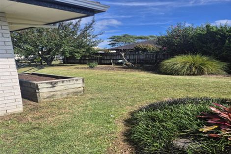 Photo of property in 4 Waitoa Street, Waiuku, 2123