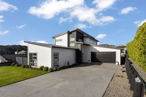 Photo of property in 17 John Burke Drive, Aotea, Porirua, 5024