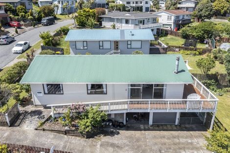 Photo of property in 6 Inlet View, Titahi Bay, Porirua, 5022