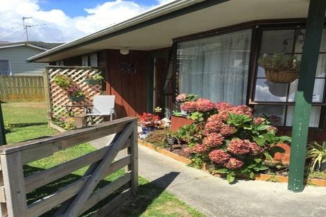 Photo of property in 2/92-94 Copeland Street, Epuni, Lower Hutt, 5011