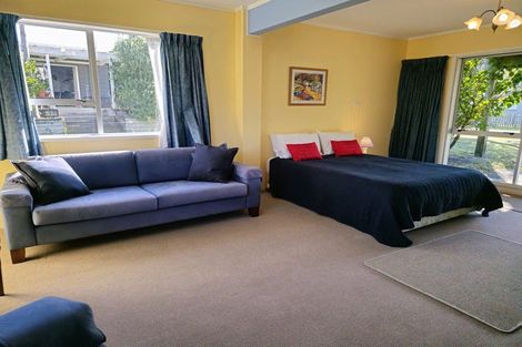 Photo of property in 20 Hardy Place, Cooks Beach, Whitianga, 3591