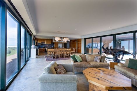 Photo of property in 201 Te Maire Road, Te Kopuru, 0371