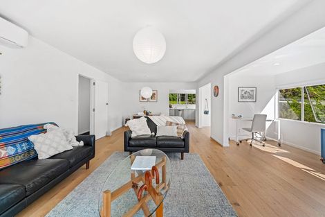 Photo of property in 217 Motutara Road, Muriwai, Waimauku, 0881