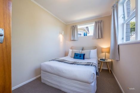 Photo of property in 16 Whites Line West, Woburn, Lower Hutt, 5010