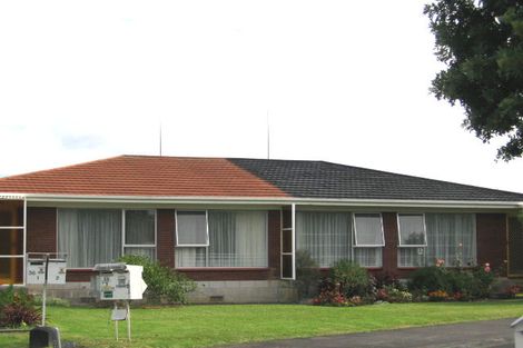 Photo of property in 2/36 Blacklock Avenue, Henderson, Auckland, 0612