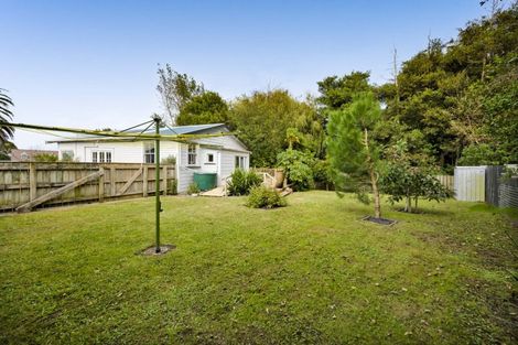 Photo of property in 73 Ngatai Street, Manaia, 4612