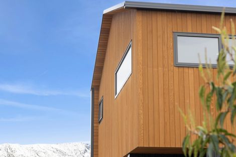 Photo of property in 41 Mount Linton Avenue, Wanaka, 9305