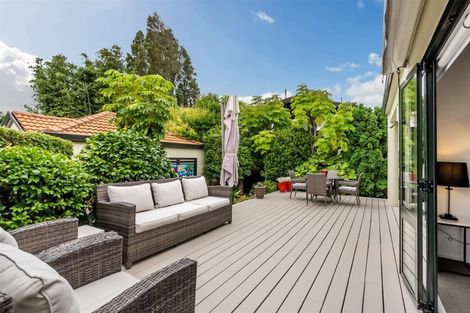 Photo of property in 2/19 Trafalgar Road, Milford, Auckland, 0620