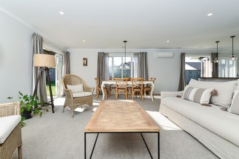 Photo of property in 18 Mahy Way, Leamington, Cambridge, 3432