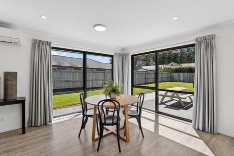 Photo of property in 5 Oakden Drive, Darfield, 7510