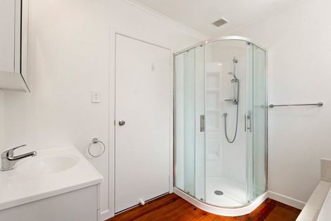 Photo of property in 5a Kauri Drive, Waiuku, 2123