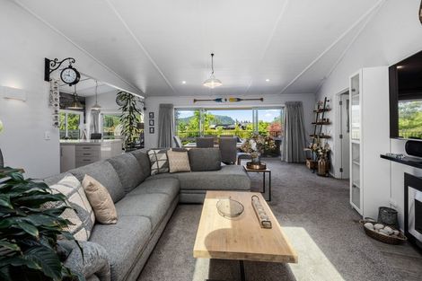 Photo of property in 17 Pukeko Way, Kinloch, Taupo, 3377