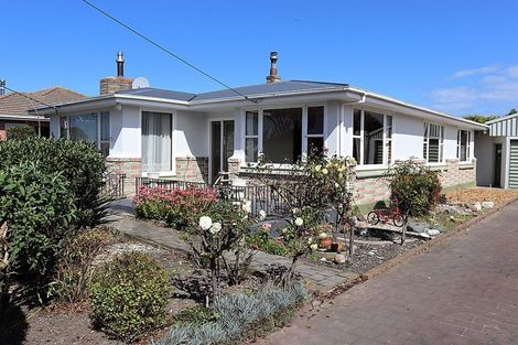 Photo of property in 13 Balmoral Street, Oamaru North, Oamaru, 9400