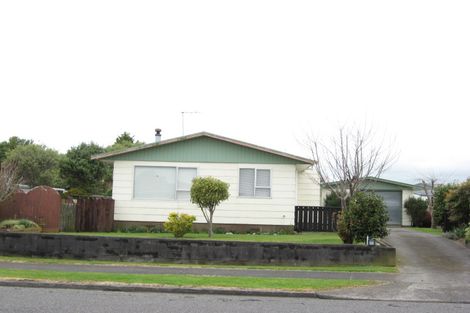 Photo of property in 13 Trimble Place, Bell Block, New Plymouth, 4312
