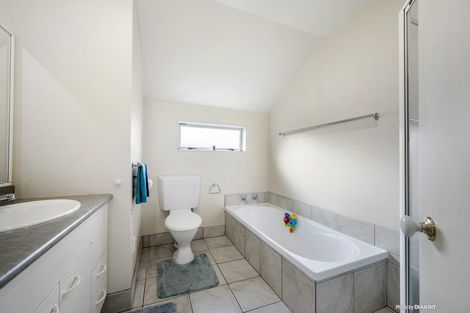 Photo of property in 2/9 Braemar Terrace, Johnsonville, Wellington, 6037