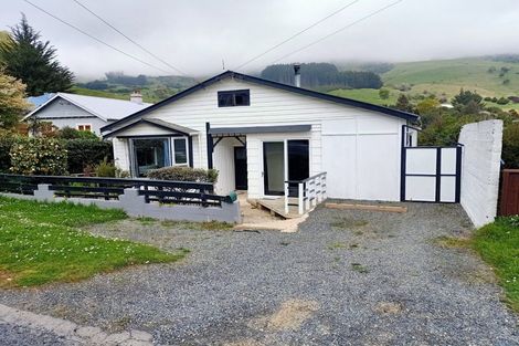 Photo of property in 12 Dickson Street, Macandrew Bay, Dunedin, 9014