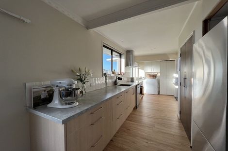 Photo of property in 137 Tuhikaramea Road, Dinsdale, Hamilton, 3204