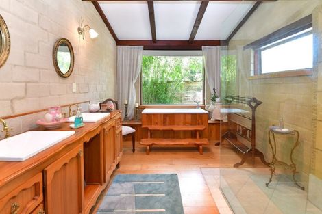 Photo of property in 280 Inland Road, Helensville, 0875