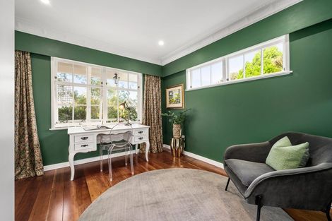 Photo of property in 43 Simla Crescent, Khandallah, Wellington, 6035