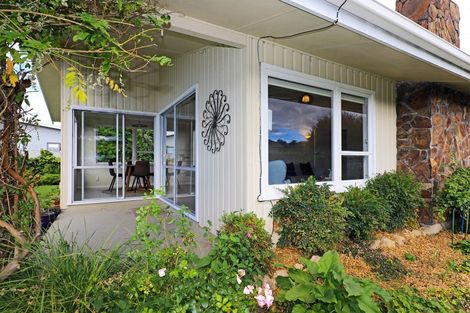 Photo of property in 6 Roskilda Crescent, Taradale, Napier, 4112